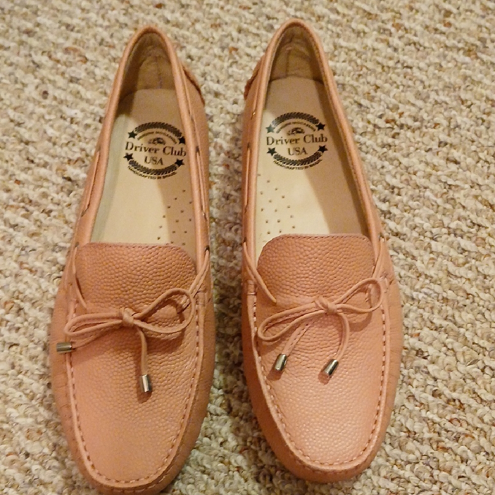 Driver Club USA Women's Pink Leather Moccasins